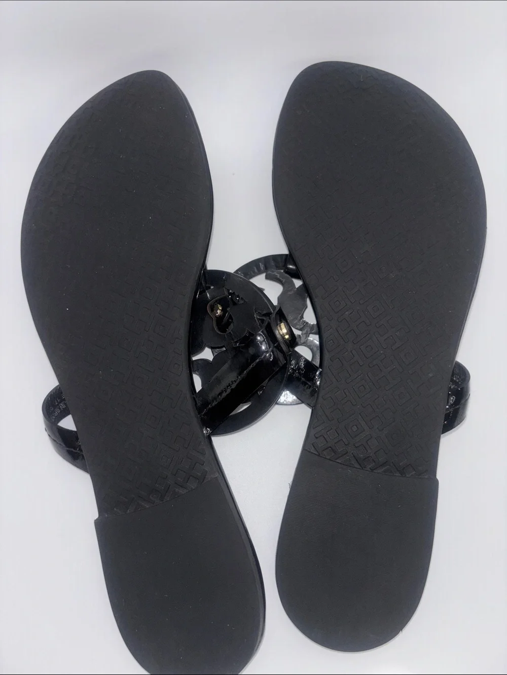 Tory Burch Miller Black Patent Logo Thong Sandals - Picture 7 of 9